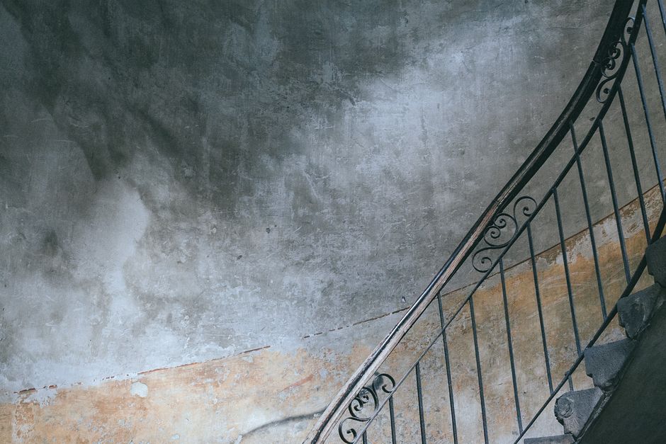 monte-escalier à Saint-Avold